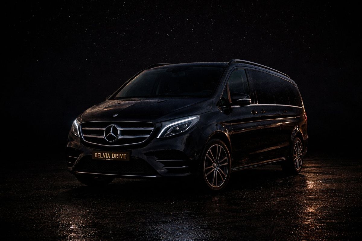 Van Mercedes V-Klasse ou équivalent Belvia Drive — vue de face