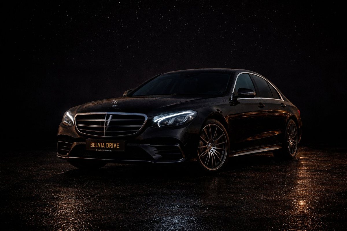 Berline Mercedes Classe E vue de face — chauffeur privé Bruxelles